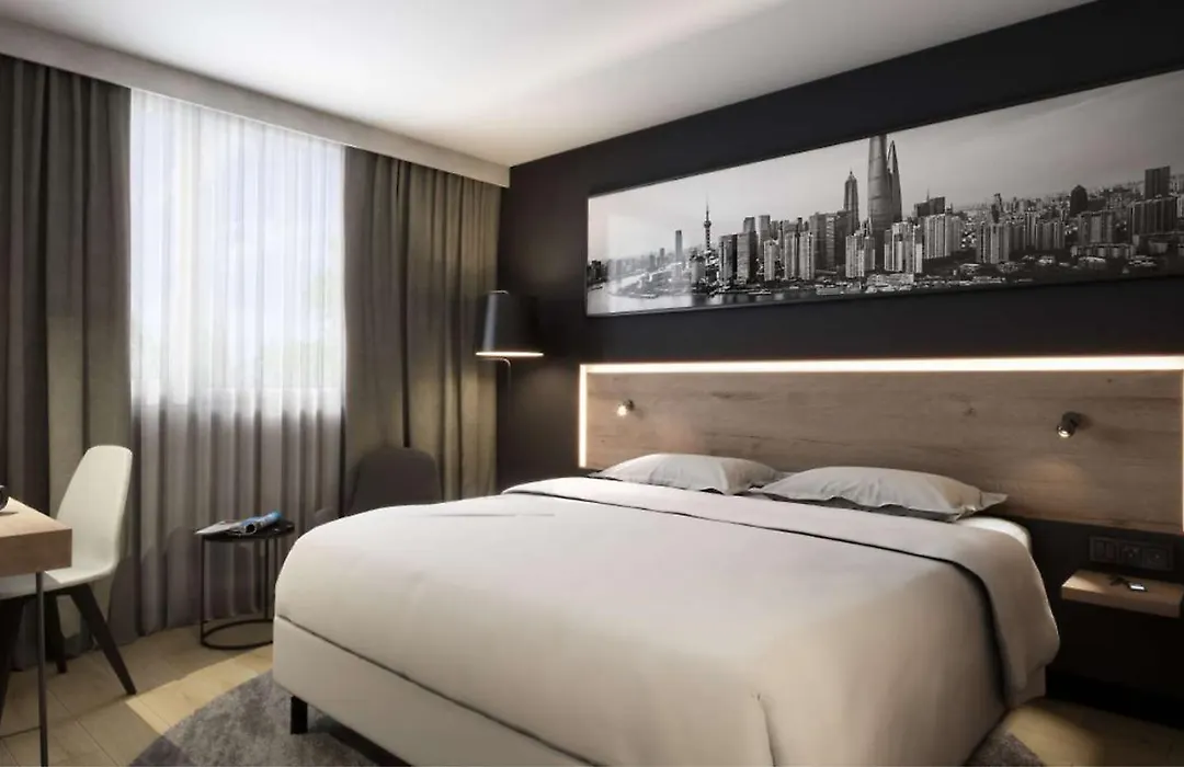 Park Inn By Radisson Vilnius Airport-1